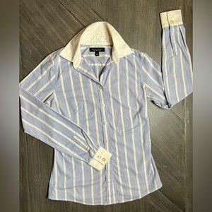 Banana Republic Women’s Fitted long sleeve Button Down shirt Size 0